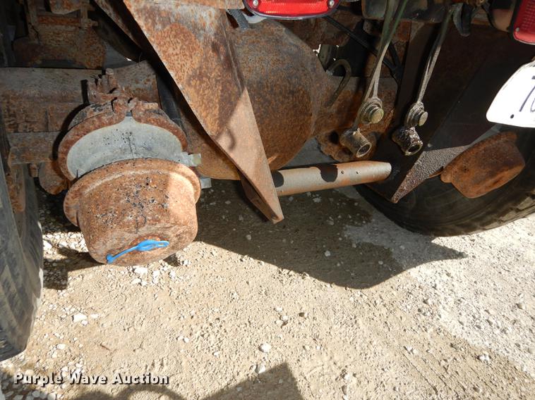 image for item K5857 1995 Ford L8000 dump truck