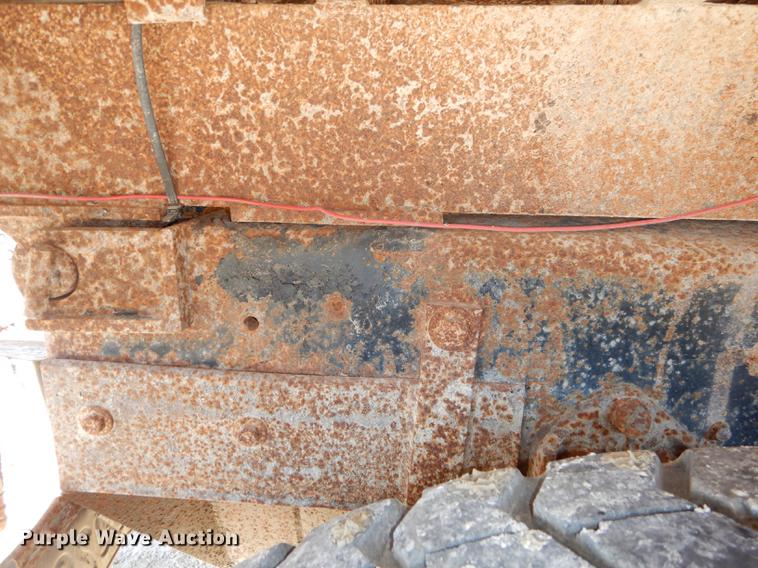 image for item K5857 1995 Ford L8000 dump truck