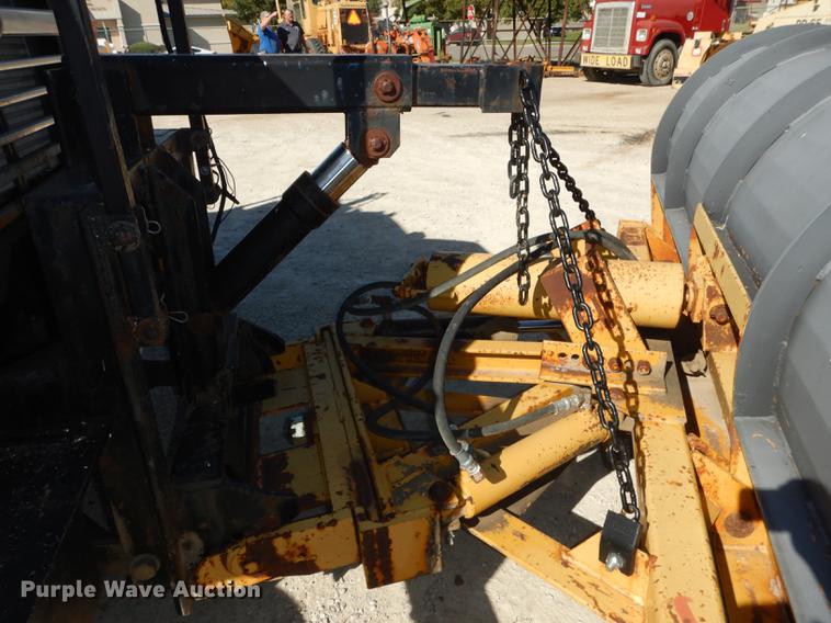 image for item K5857 1995 Ford L8000 dump truck