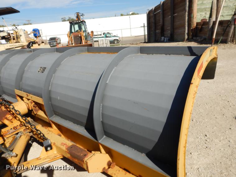 image for item K5857 1995 Ford L8000 dump truck