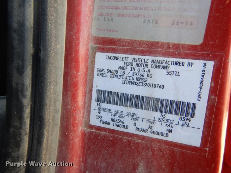 image for item K5857 1995 Ford L8000 dump truck