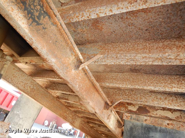 image for item K5857 1995 Ford L8000 dump truck