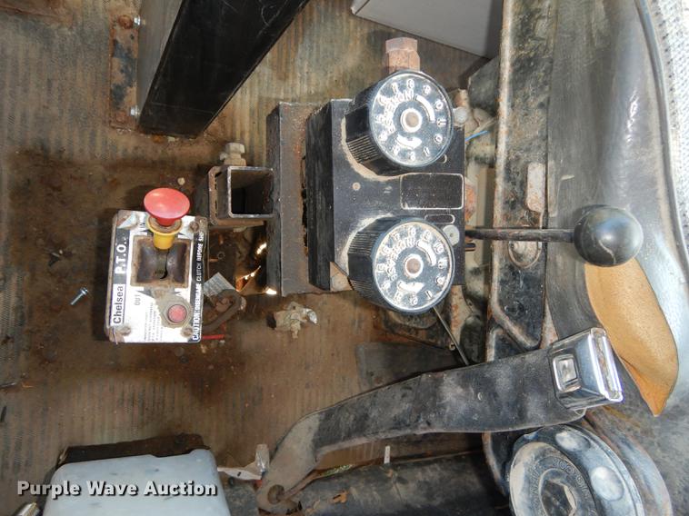 image for item K5858 1991 Ford L8000 dump truck