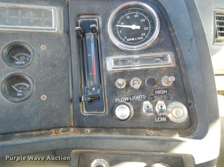 image for item K5858 1991 Ford L8000 dump truck