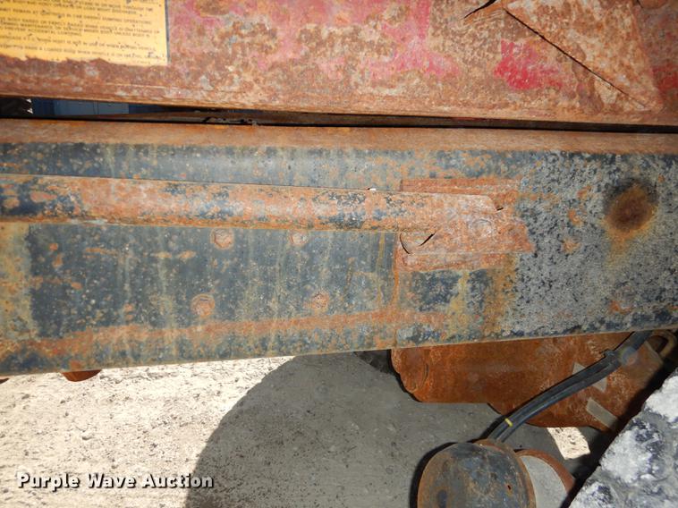 image for item K5858 1991 Ford L8000 dump truck