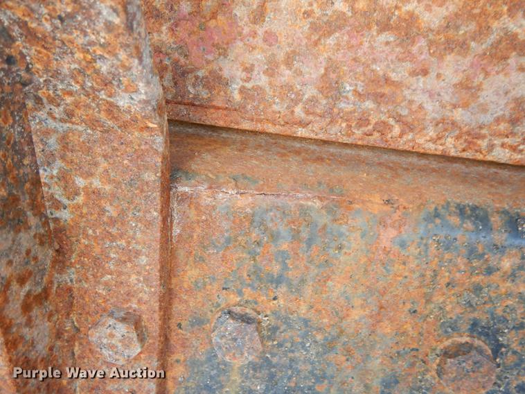 image for item K5858 1991 Ford L8000 dump truck