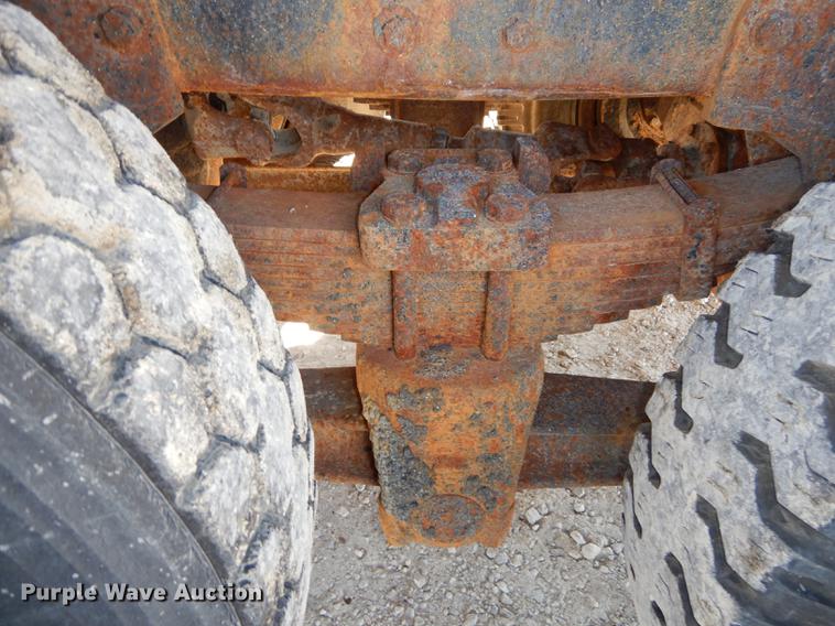 image for item K5858 1991 Ford L8000 dump truck