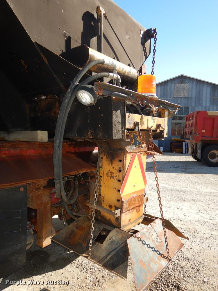 image for item K5858 1991 Ford L8000 dump truck