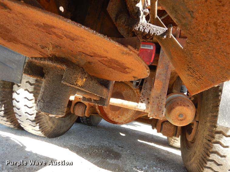 image for item K5858 1991 Ford L8000 dump truck