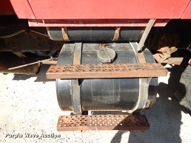 image for item K5858 1991 Ford L8000 dump truck