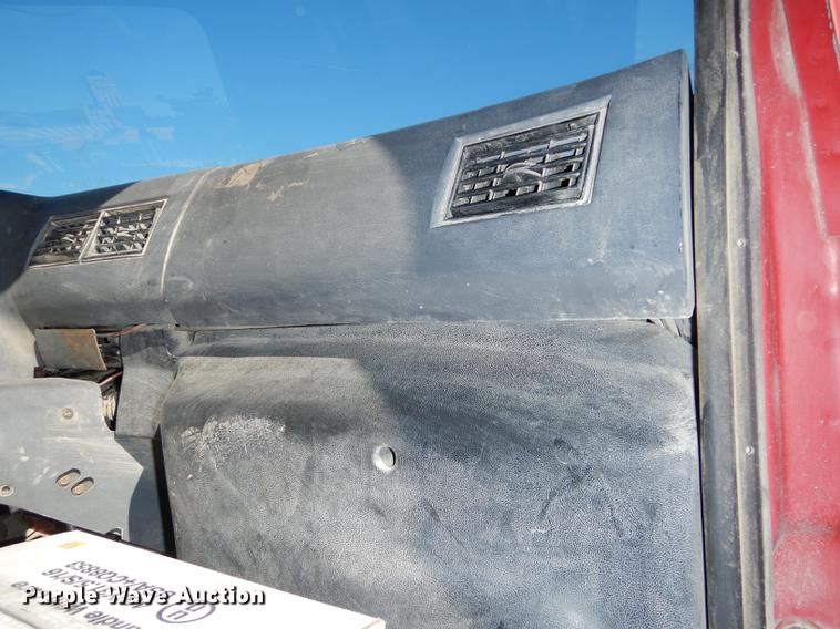 image for item K5858 1991 Ford L8000 dump truck