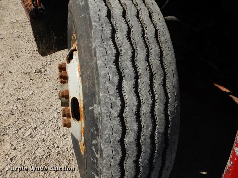 image for item K5858 1991 Ford L8000 dump truck