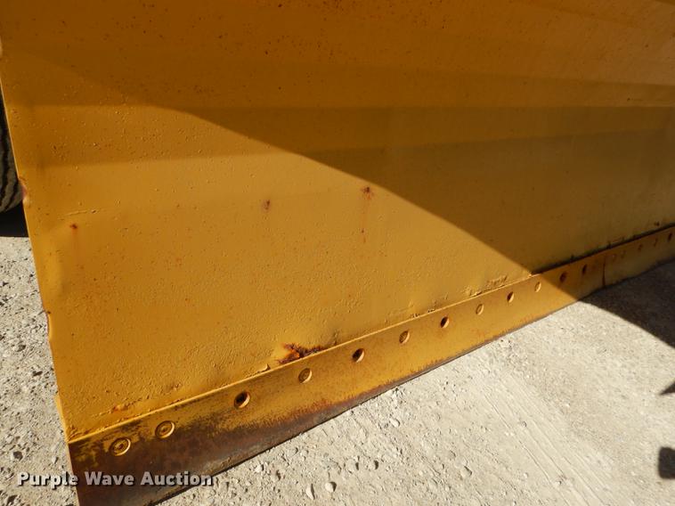 image for item K5858 1991 Ford L8000 dump truck