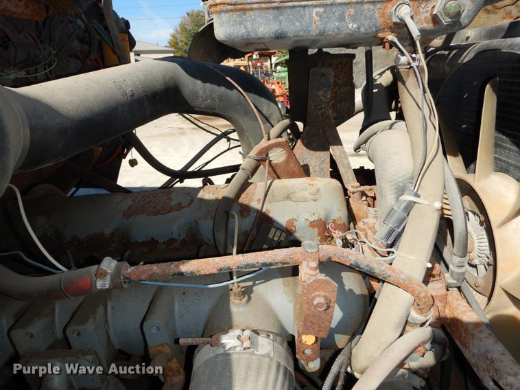 image for item K5858 1991 Ford L8000 dump truck