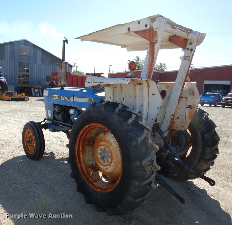 image for item K5860 1977 Ford 3600 tractor