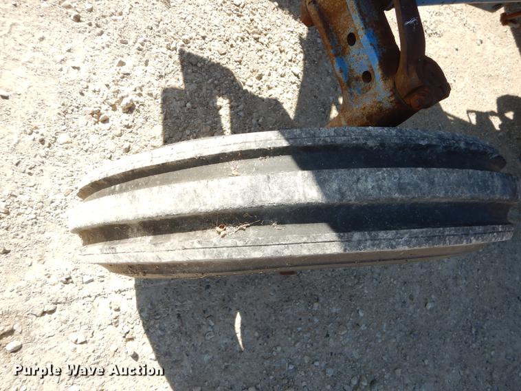 image for item K5860 1977 Ford 3600 tractor