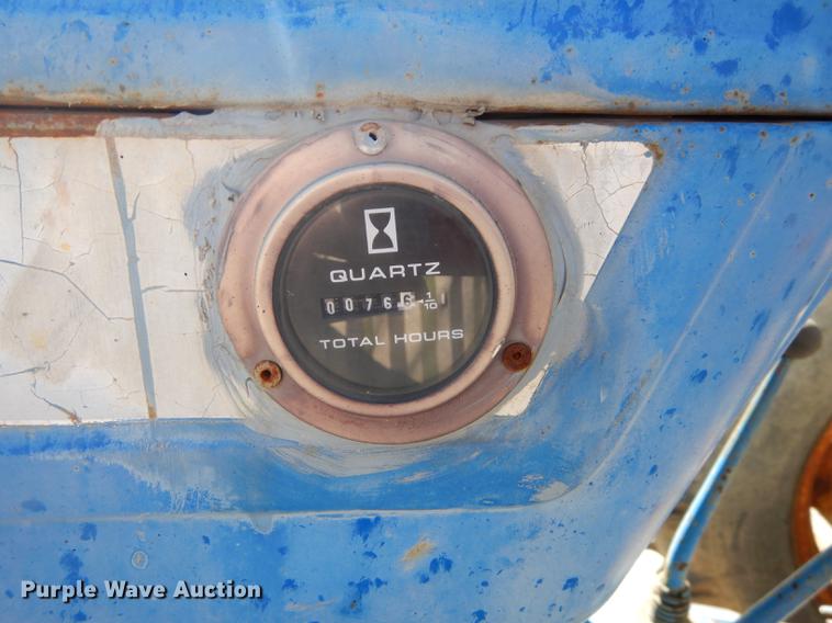 image for item K5860 1977 Ford 3600 tractor