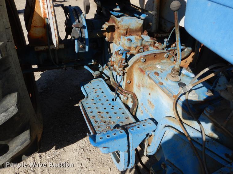 image for item K5860 1977 Ford 3600 tractor