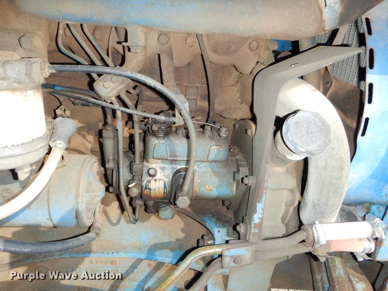 image for item K5860 1977 Ford 3600 tractor