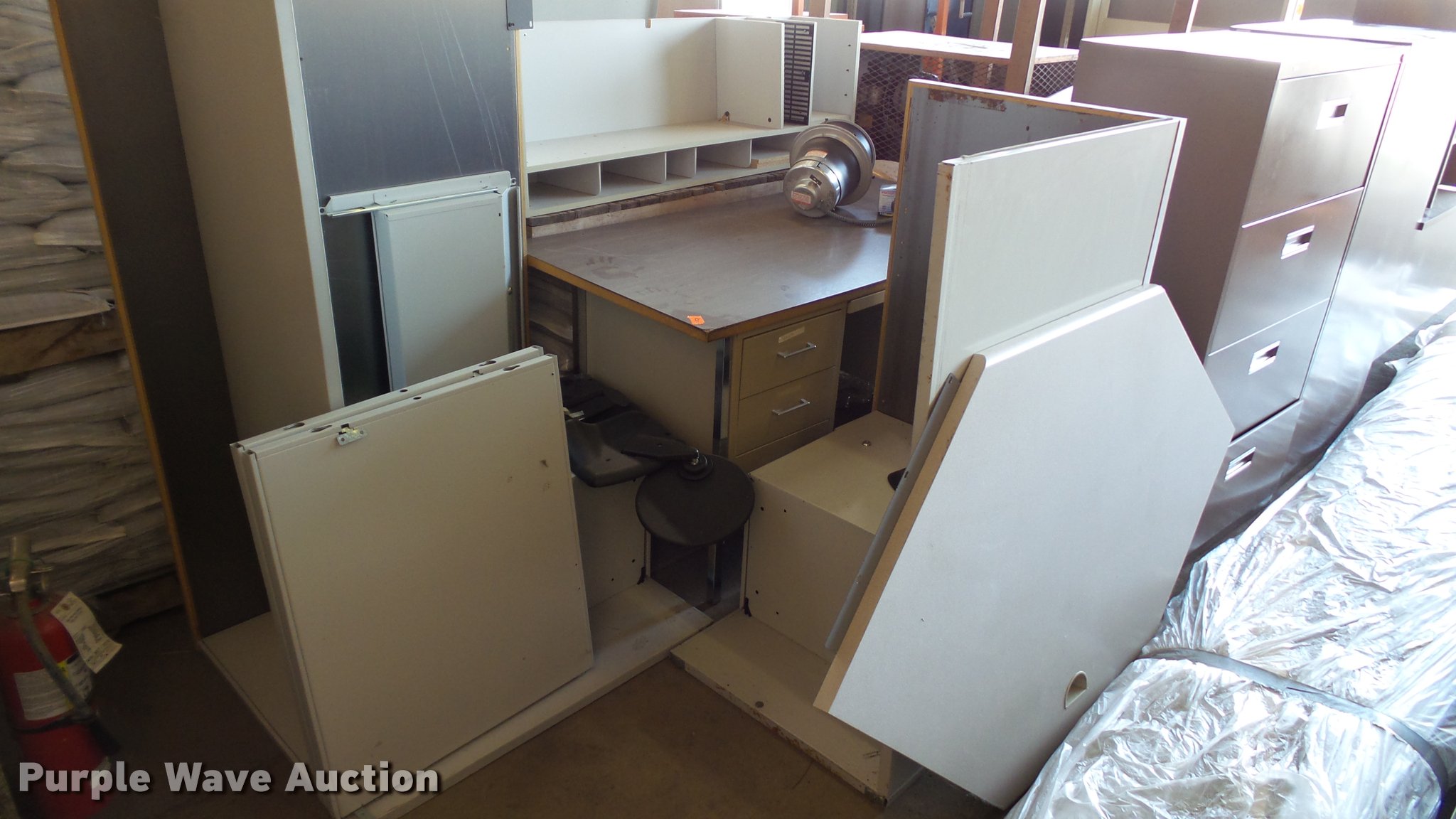 Office furniture in Muscatine, IA Item DA1226 sold Purple Wave
