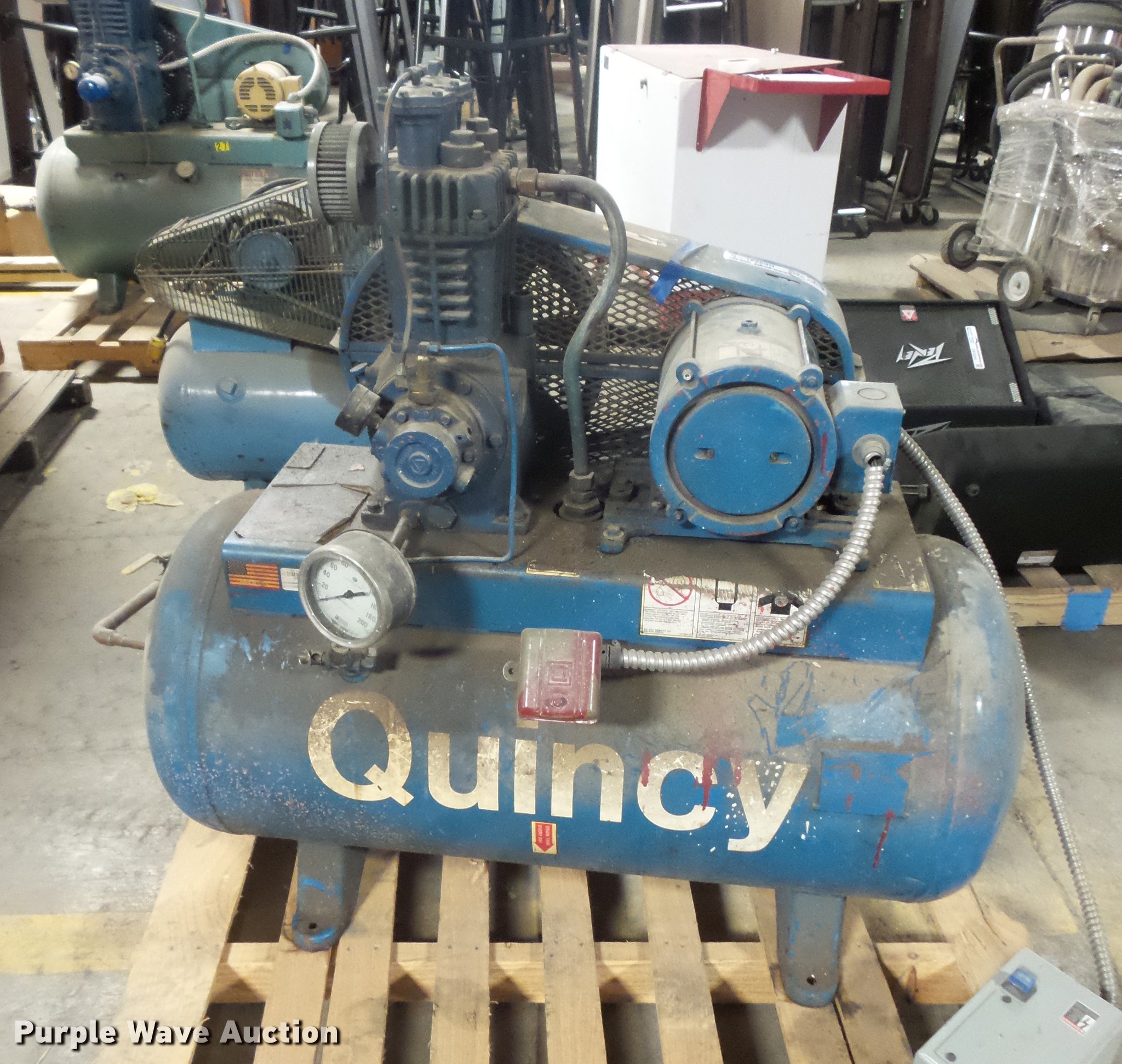 Quincy air compressor in Des Moines, IA Item DE9281 sold Purple Wave