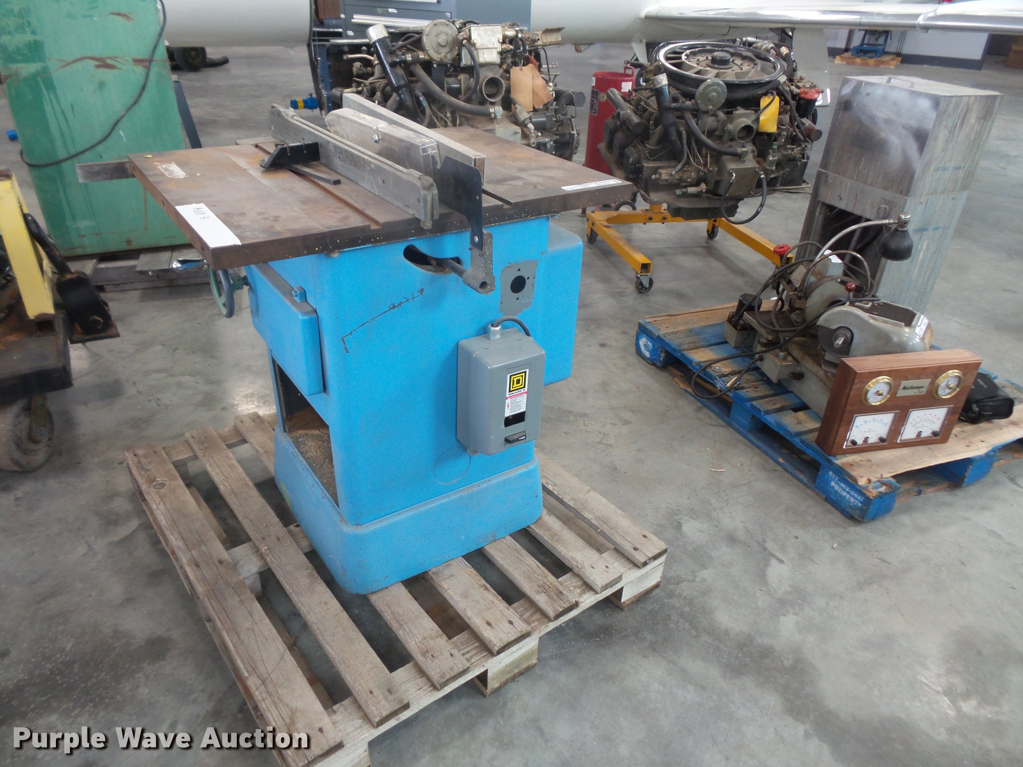 Clausing table saw in Des Moines, IA | Item DE9329 sold | Purple Wave