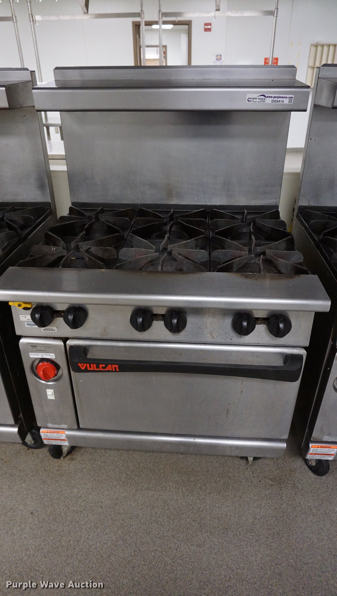 Vulcan six burner range oven with over shelf in Overland Park, KS