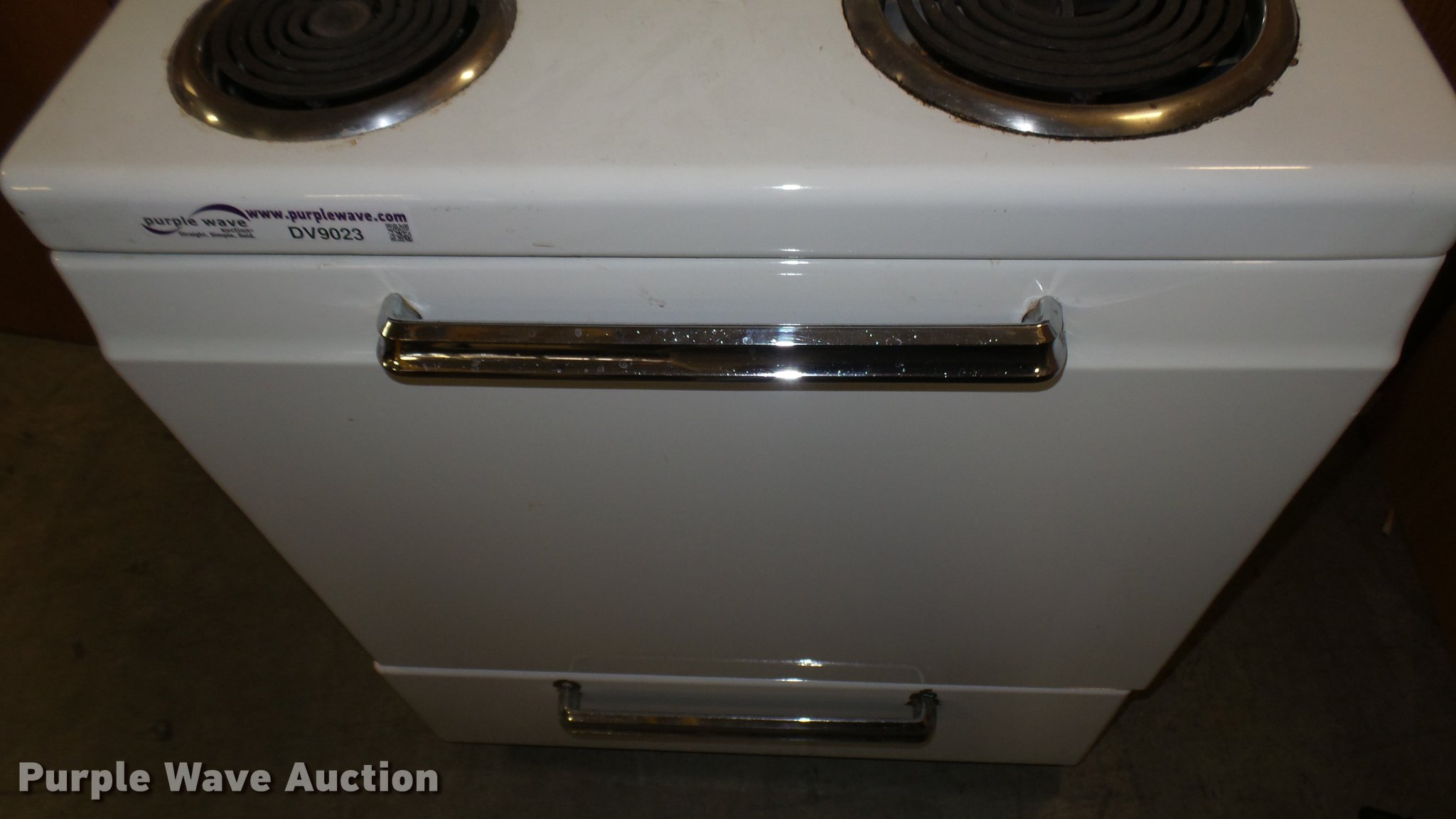 Appliances in Wichita, KS Item DV9023 sold Purple Wave