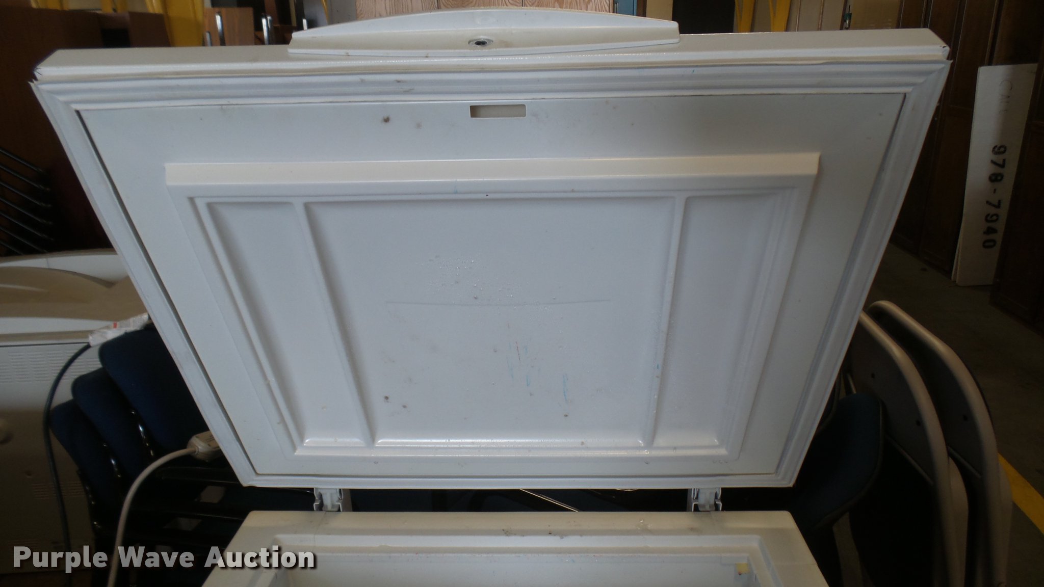 Appliances in Wichita, KS Item DV9023 sold Purple Wave