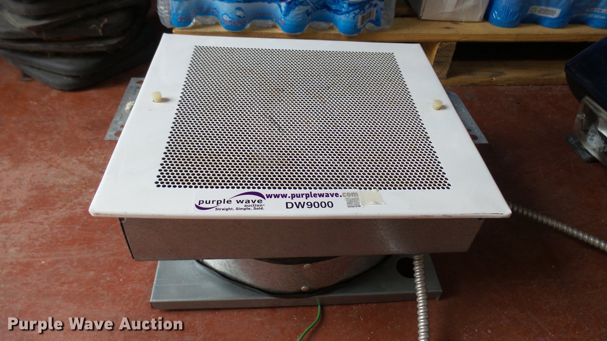 Ceiling exhaust fan in Andover, KS Item DW9000 sold Purple Wave