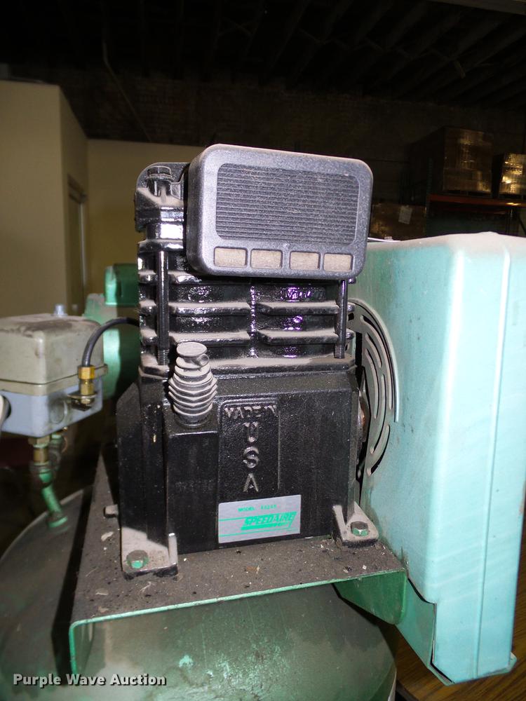 image for item AZ9407 Speedaire 52185B1 air compressor