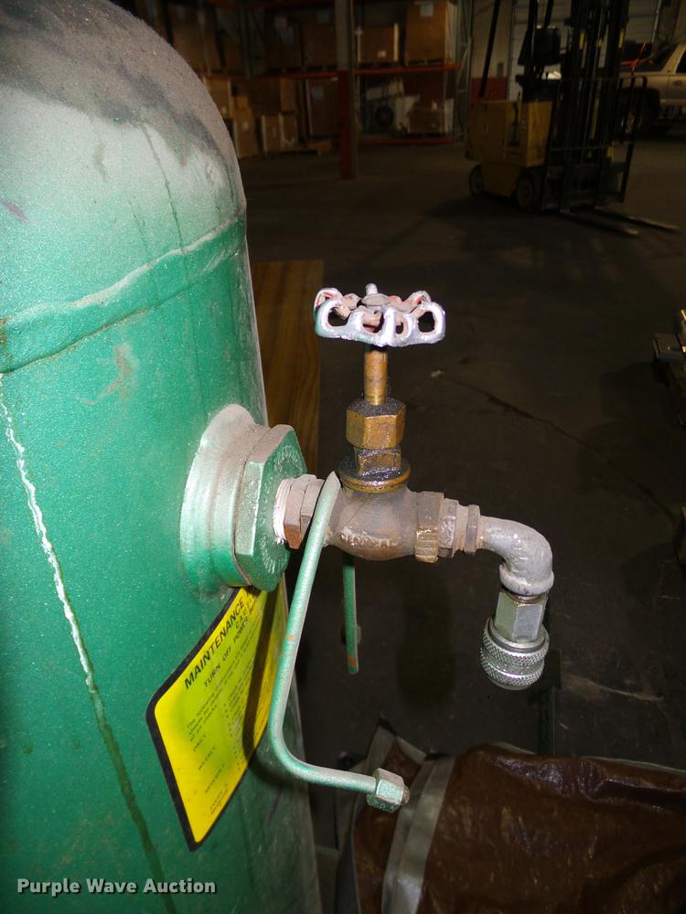 image for item AZ9407 Speedaire 52185B1 air compressor