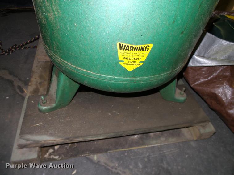 image for item AZ9407 Speedaire 52185B1 air compressor