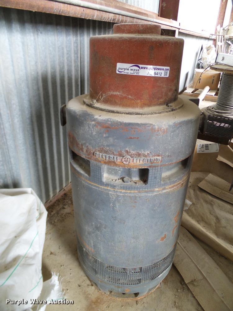 image for item AZ9412 GE vertical shaft turbine pump