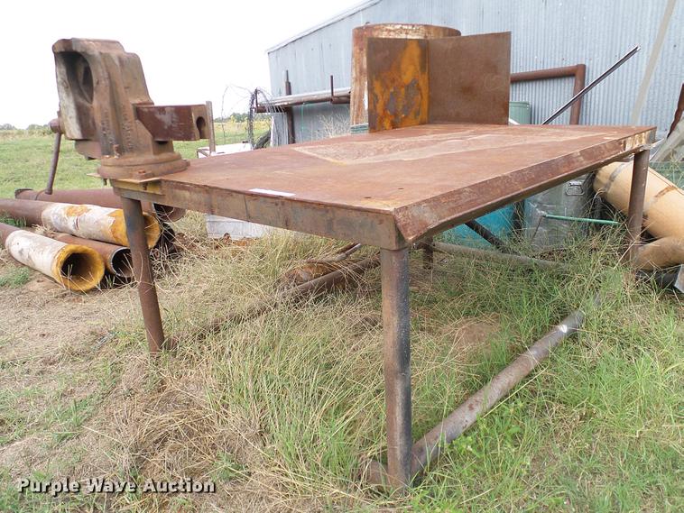 image for item AZ9424 Welding table