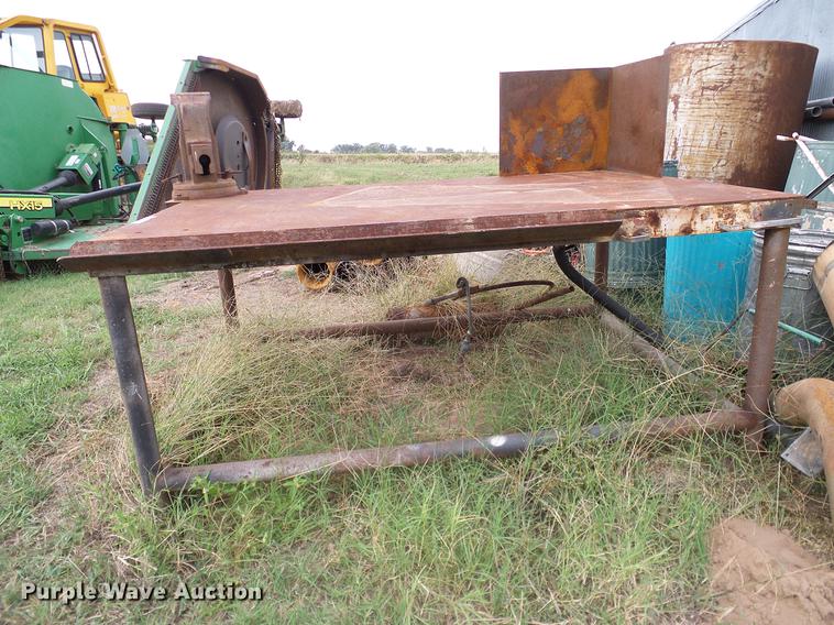 image for item AZ9424 Welding table