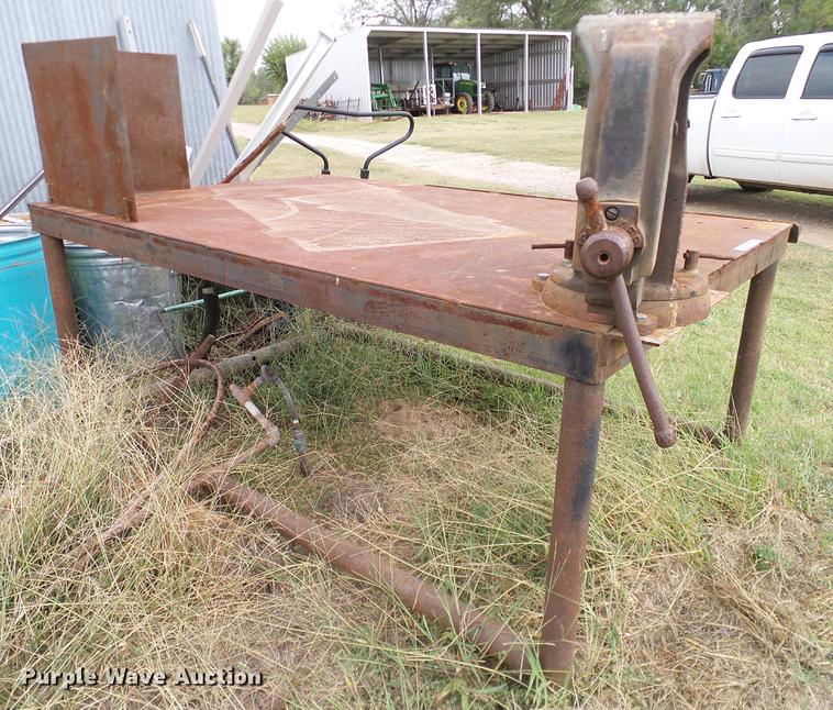 image for item AZ9424 Welding table