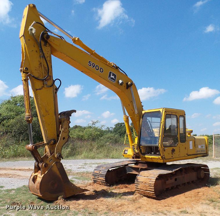 image for item DA6906 1991 John Deere 590D excavator