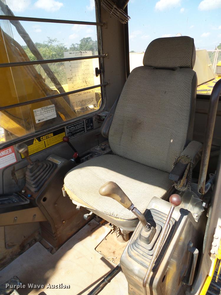 image for item DA6906 1991 John Deere 590D excavator