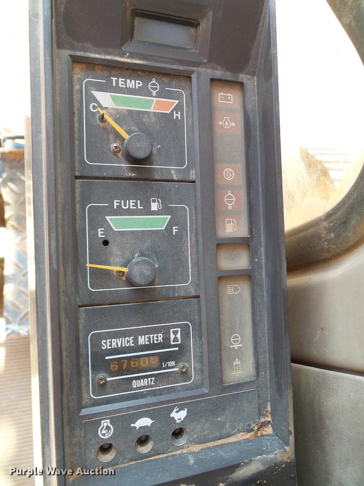 image for item DA6906 1991 John Deere 590D excavator