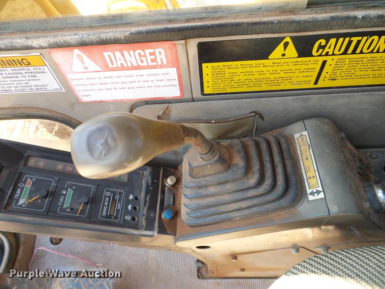 image for item DA6906 1991 John Deere 590D excavator