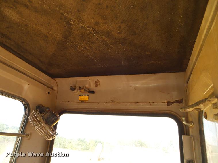 image for item DA6906 1991 John Deere 590D excavator