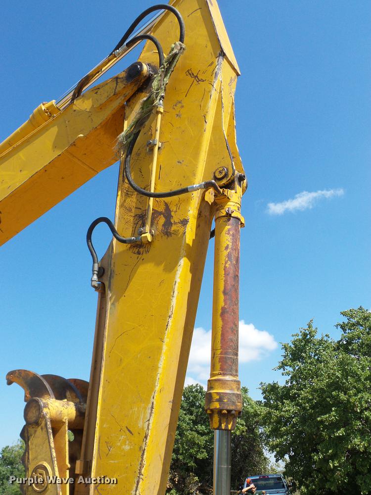 image for item DA6906 1991 John Deere 590D excavator