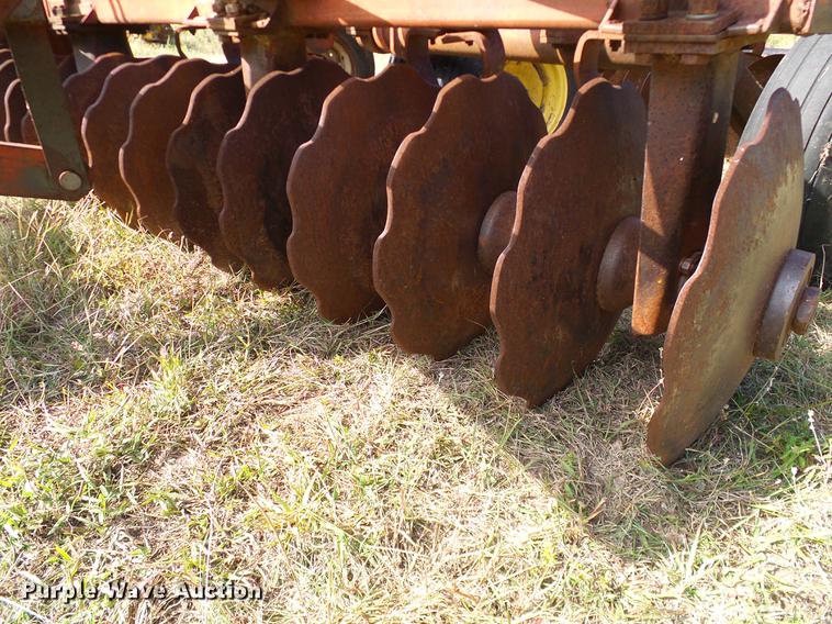 image for item DA6907 Sunflower F12 off-set disk