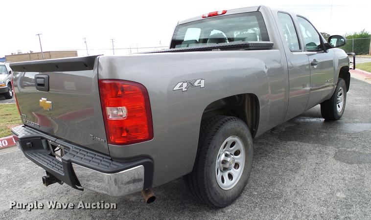 image for item DA6908 2012 Chevrolet Silverado 1500 Ext. Cab pickup truck