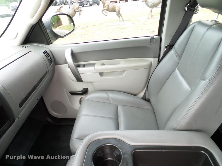 image for item DA6908 2012 Chevrolet Silverado 1500 Ext. Cab pickup truck