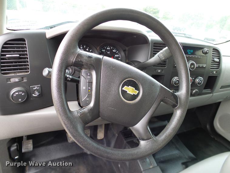 image for item DA6908 2012 Chevrolet Silverado 1500 Ext. Cab pickup truck