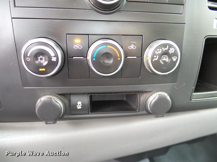 image for item DA6908 2012 Chevrolet Silverado 1500 Ext. Cab pickup truck