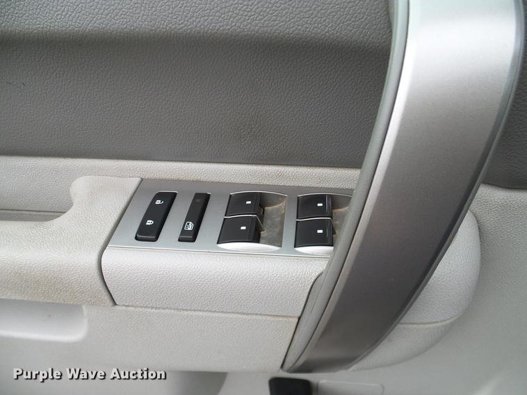 image for item DA6908 2012 Chevrolet Silverado 1500 Ext. Cab pickup truck