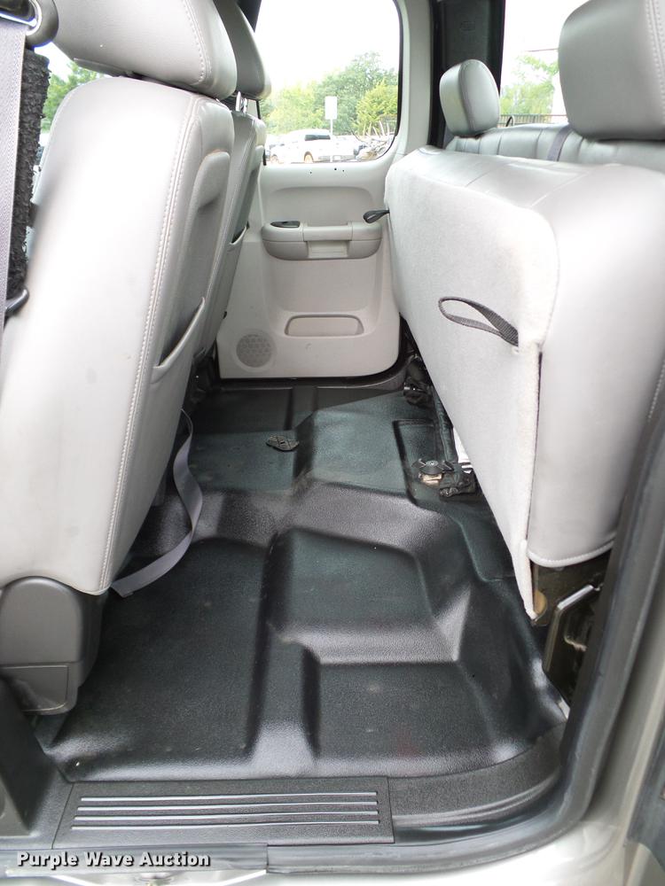 image for item DA6908 2012 Chevrolet Silverado 1500 Ext. Cab pickup truck